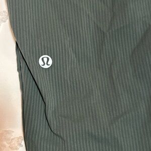 Lululemon Dance Studio Mid Rise Cropped Pant Olive Army Green Women’s Size 4